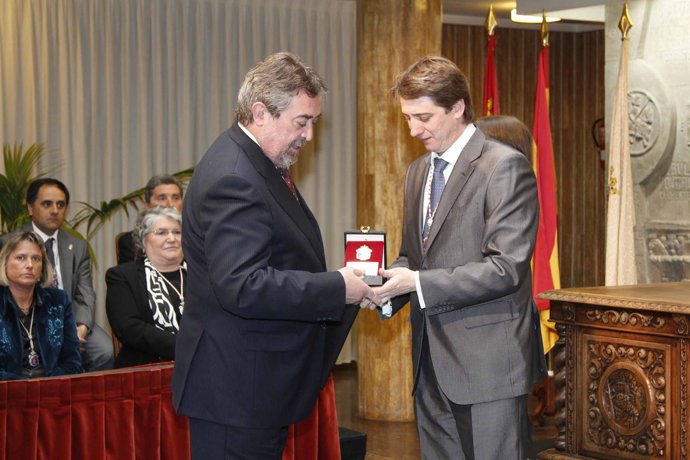 Belloch recibe la Medalla de Oro de Soria