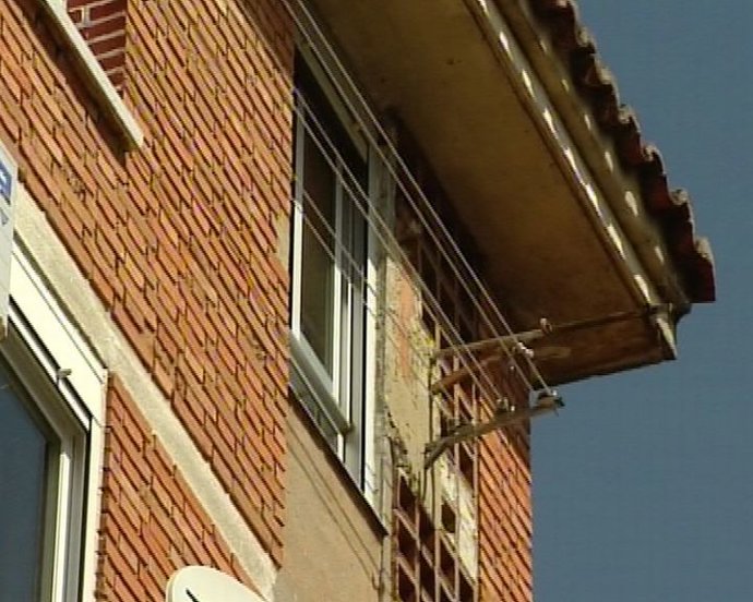 Vecinos del joven que ha estrangulado a su novia embarazada