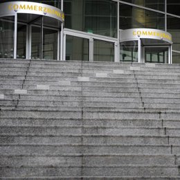Fachada del banco Commerzbank