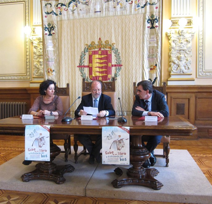 Mercedes Cantalapiedra, Javier León de la Riva e Ignacio Pérez