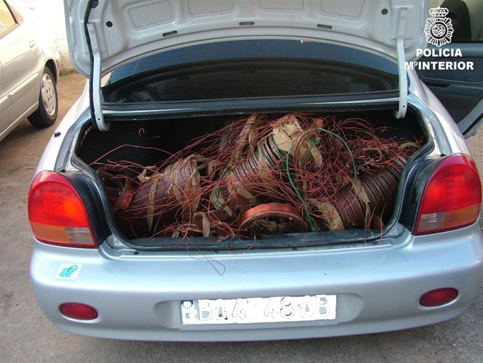 Policía Nacional (El CNP Detiene A Cuatro Personas Por Robo Con Fuerza En Difere