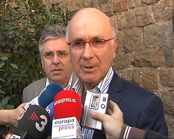 Duran ve "lógico" que Zapatero no se presente