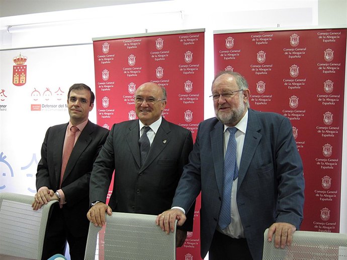 Arturo Canalda, Carlos Carnicer y Fernando González Urbaneja