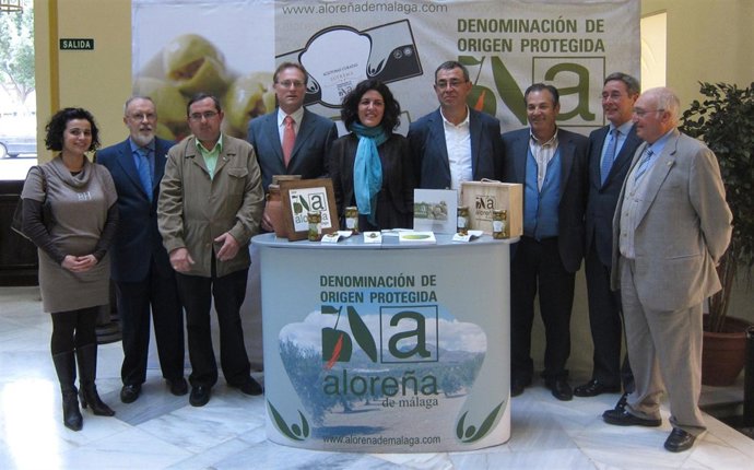 La delegada de Agricultura y Pesca, en la presentación del libro