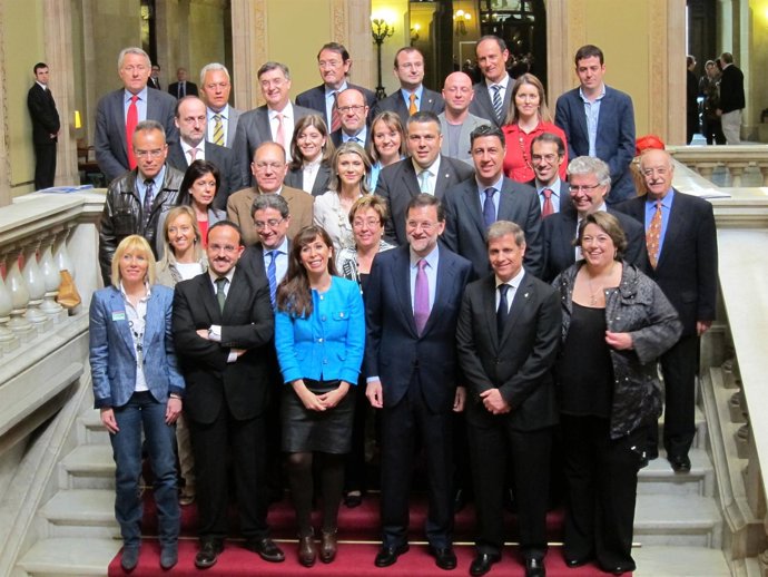 Rajoy, en el Parlament con los diputados del PP