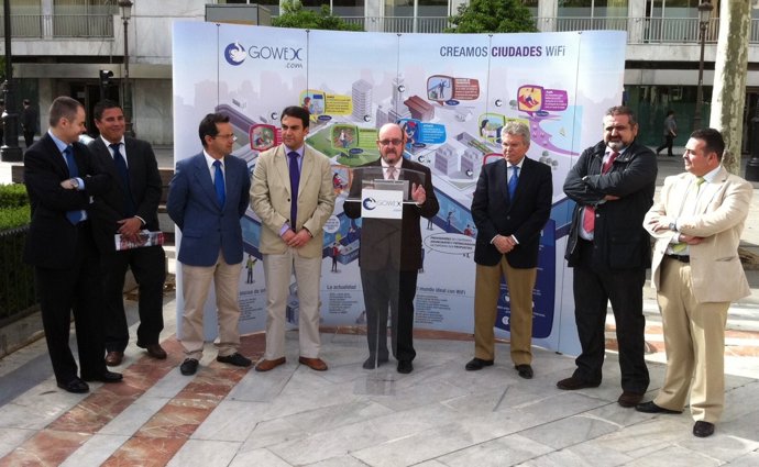 Presentación de la red de 'Quioscos WiFi', hoy en Plaza Nueva