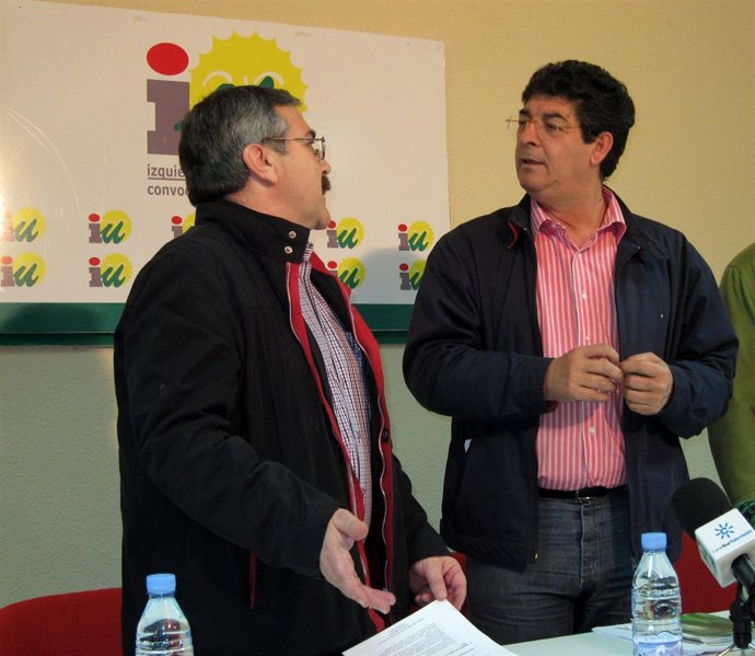 El coordinador general de IULV-CA, Diego Valderas, y su homólogo en Jaén, Luis S