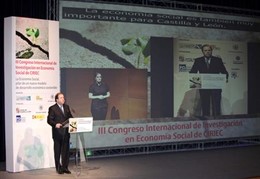 El presidente de la Junta inaugura el III Congreso Internacional de Investigació