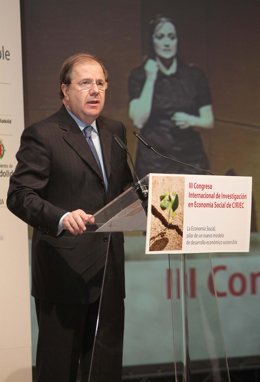 El presidente de la Junta inaugura el III Congreso Internacional de Investigació