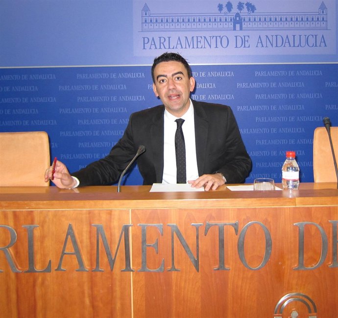 Mario Jiménez, este miércoles en rueda de prensa