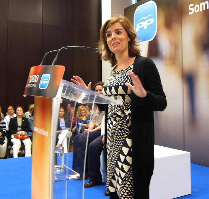 Soraya Sáenz de Santamaría, hoy en un acto de partido en Sevilla