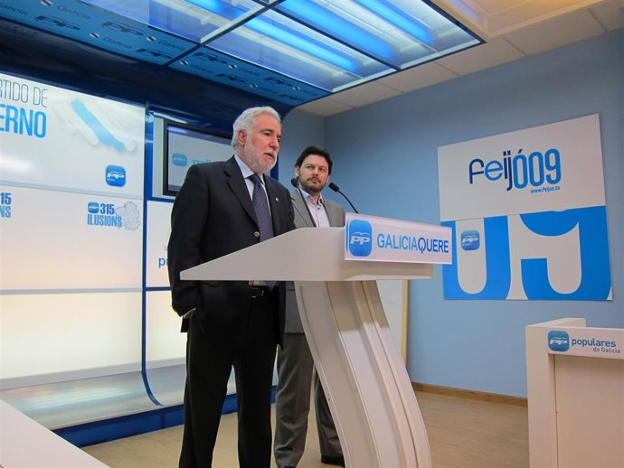 Miguel Santalices y Antonio Roríguez Miranda, en rueda de prensa