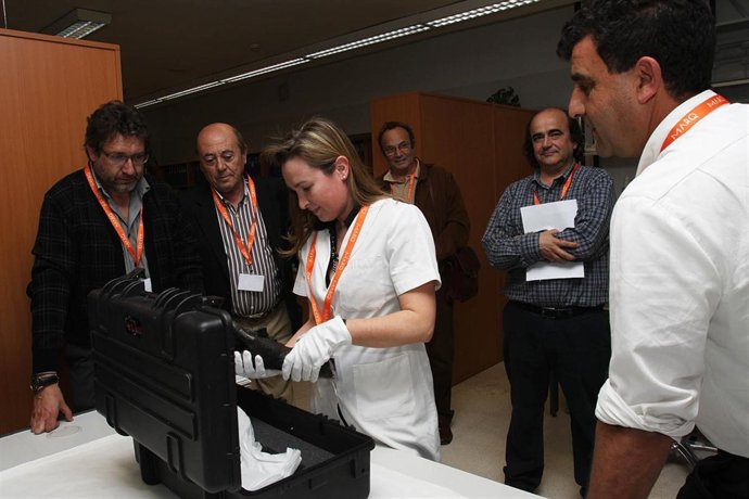 Diputación De Alicante. Nota Y Fotos Llegada Piezas Ermitage Al MARQ