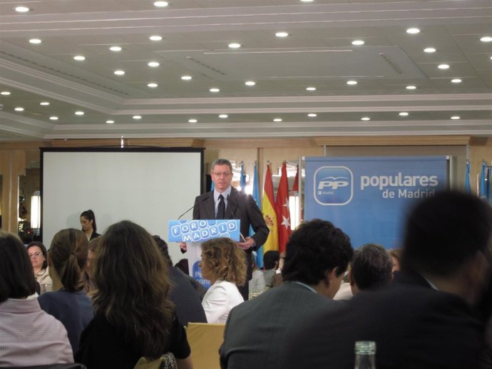 El alcalde de Madrid, Alberto Ruiz-Gallardón, en el Foro Madrid