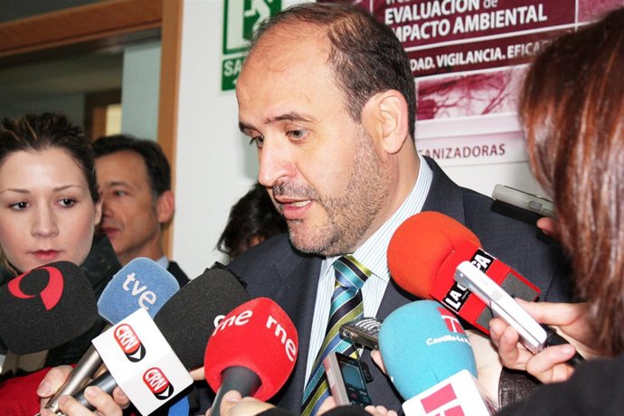 El consejero de Agricultura y Medio Ambiente