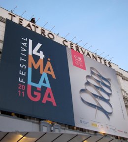 Fachada del Teatro Cervantes durante el Festival de Málaga. Cine Español
