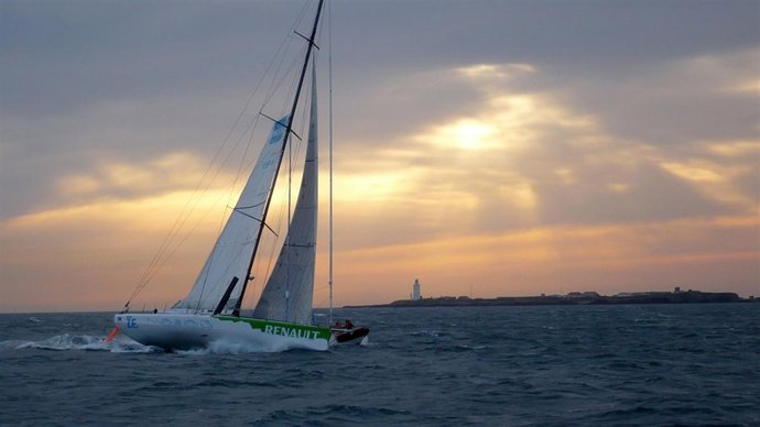 Renault Z.E , Antonio Piris, Pachi Rivero, Barcelona world Race, Gibraltar