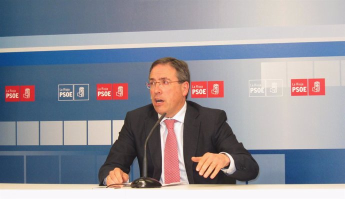 Secretario general del PSOE en La Rioja, Francisco Martínez Aldama