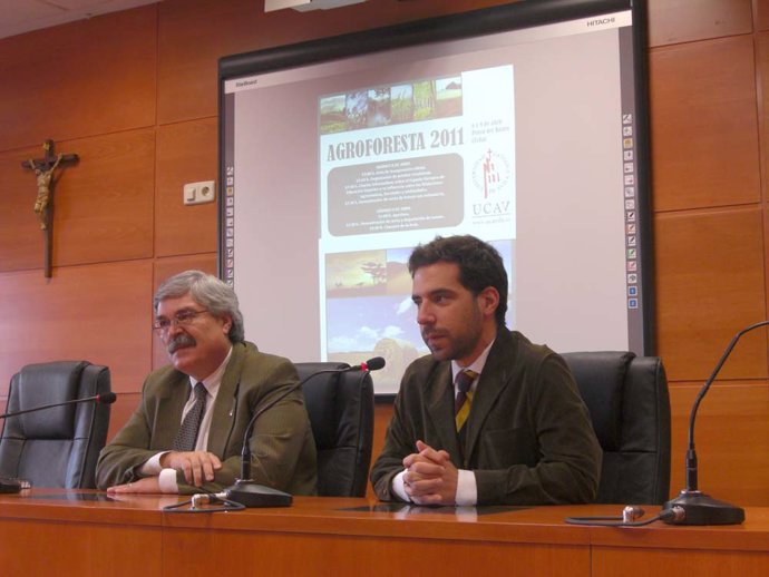 Pedro Más y Sergio Zubelzu presentan 'Agroforesta'.