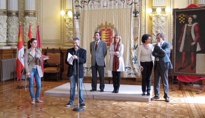 Presentación del 75 Concurso de Jóvenes Intérpretes en el Ayuntamiento de Vallad