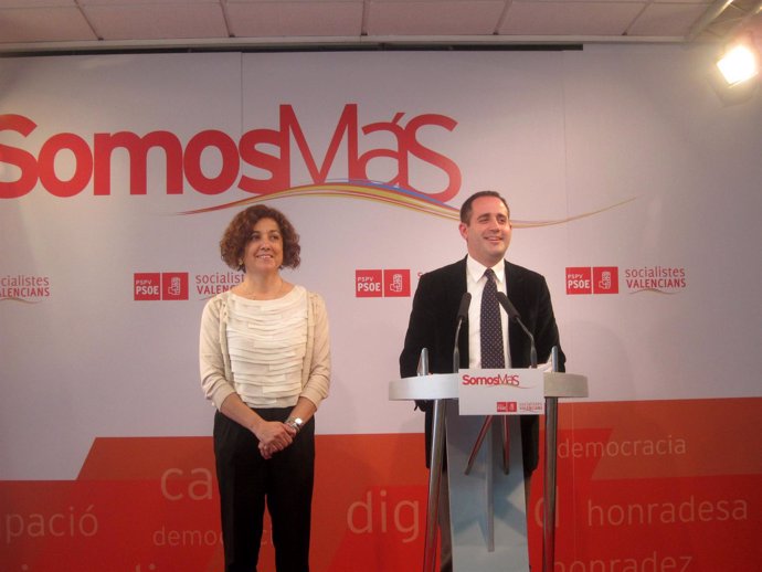 Jorge Alarte y Carmen Ninet en rueda de prensa
