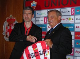 Roberto Olabe, en su presentación