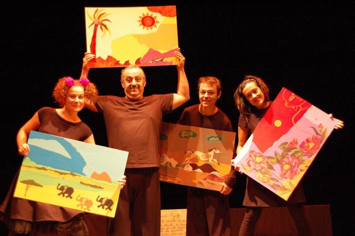 Actores de Burka Teatro que representan 'Magalfa'