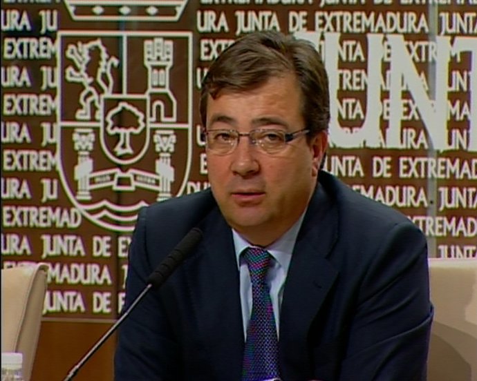 Vara demanda a Monago para que "resplandezca la verdad"