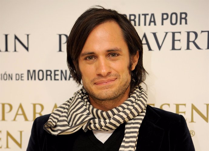 El actor y director mexicano, Gael García Bernal, en el photocall de 'También la