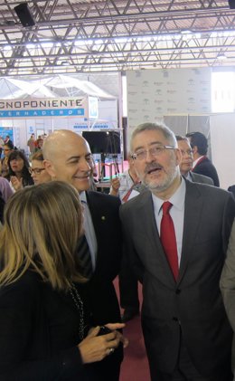 El presidente de la Cámara de Comercio de Almería, Diego Martínez Cano, y el con