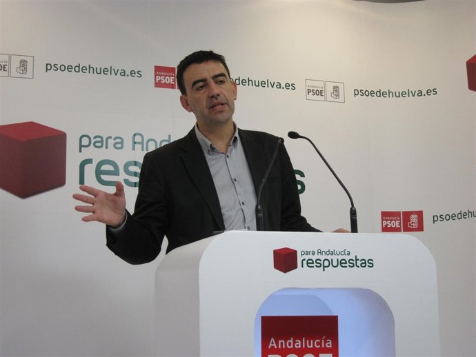 El portavoz del grupo socialista en el Parlamento de Andalucía, Mario Jiménez.