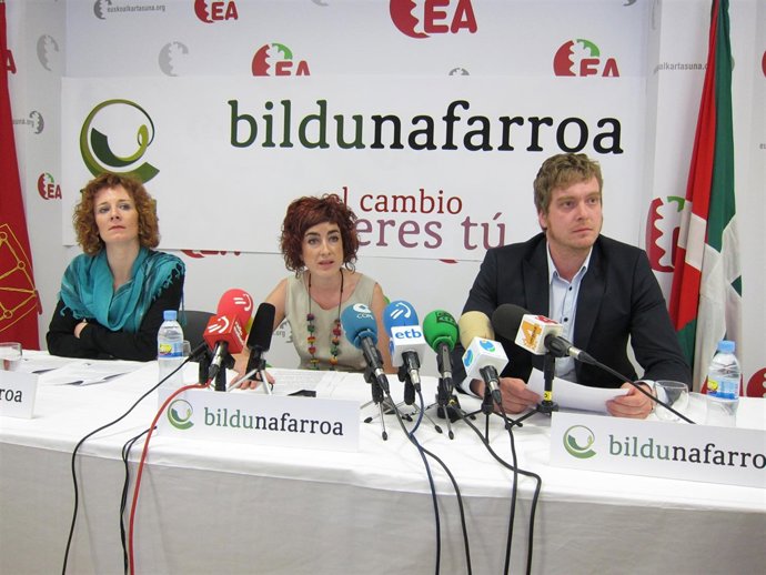 Los representantes de Bildu Eva Aranguren, Bakartxo Ruiz y Maiorga Ramirez.