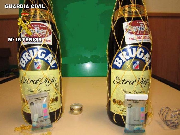 Botellas de ron que contenían cocaína