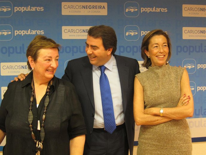 Carlos Negreira presenta a Rosa Gallego y Ana Vilaseco