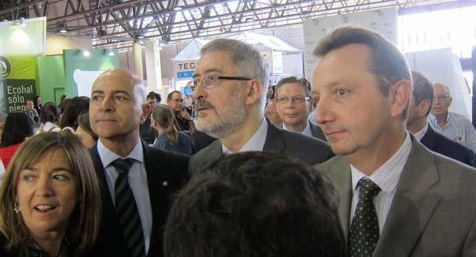 El presidente de la Cámara de Comercio, Diego Martínez Cano, el consejero de Eco