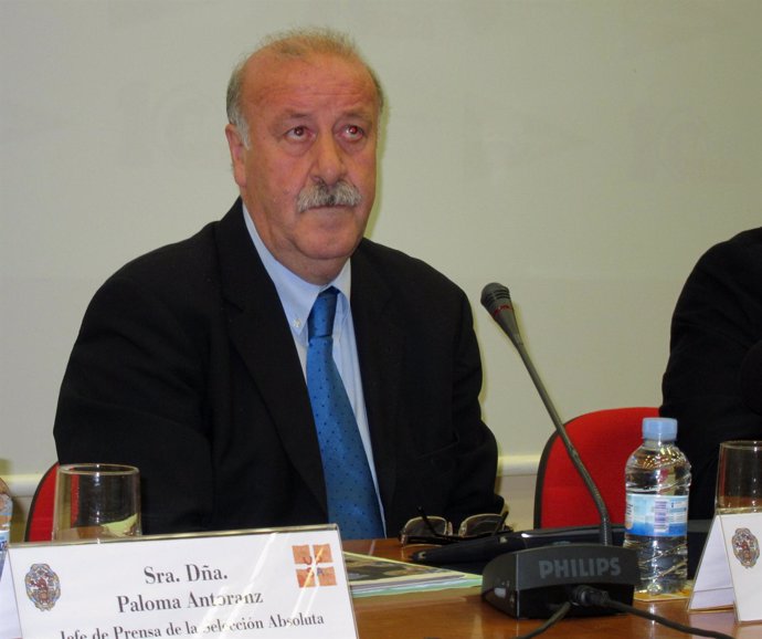 Del Bosque en su intervención en Salamanca