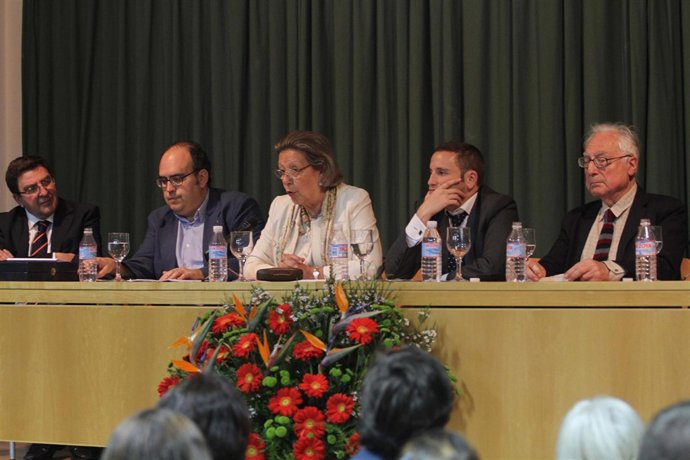 Clausura de la Semana de las Letras en el Colegio Santa María de Sevilla capital