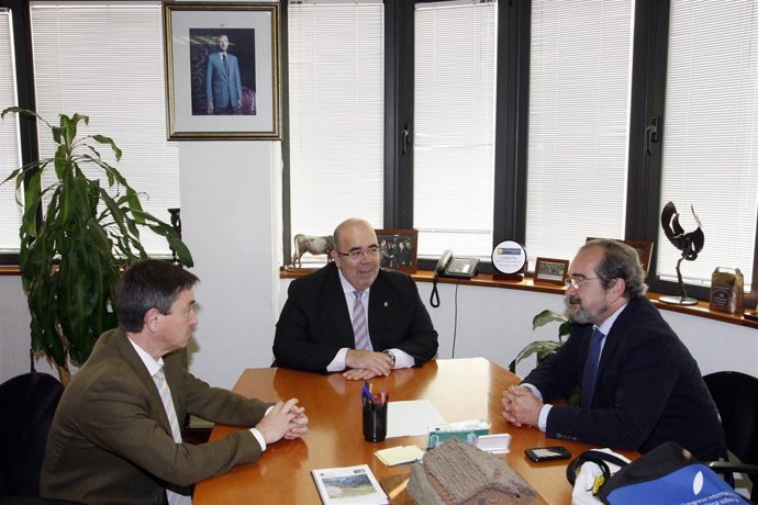 Oria con representantes de aceite de oliva