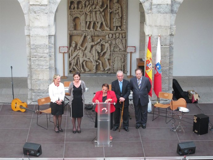 Homenaje a la mujer gitana