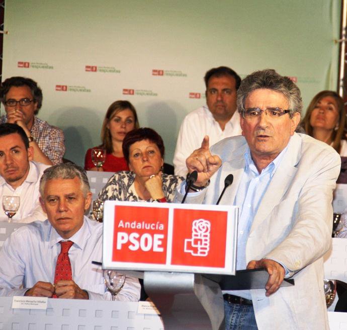 El parlamentario andaluz del PSOE Luis Pizarro interviene en el Comité Provincia