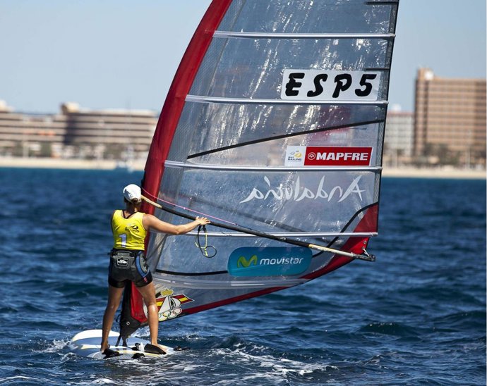 Marina Alabau sigue líder