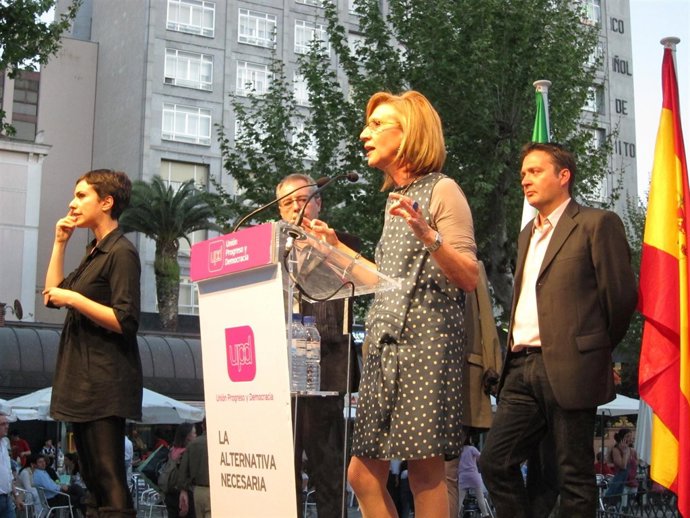 Rosa Díez, durante un mitin en Badajoz