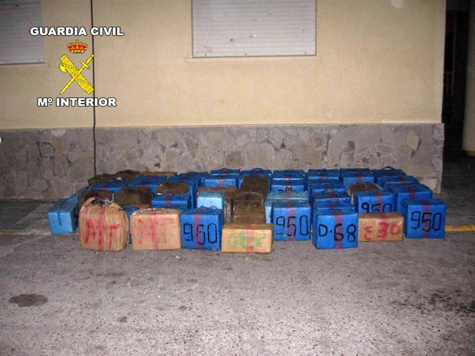 Hachís incautado en Tarifa