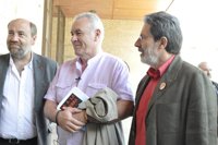 Barrena (IU) urge a romper el "asqueroso bipartidismo" PP-PSOE