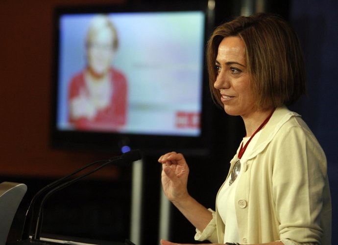 La ministra de Defensa, Carme Chacón, en un acto político en Huelva.