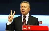 Blanco pide a Feijóo que tenga "el mismo respeto con Ayuntamientos socialistas" que él con la Xunta