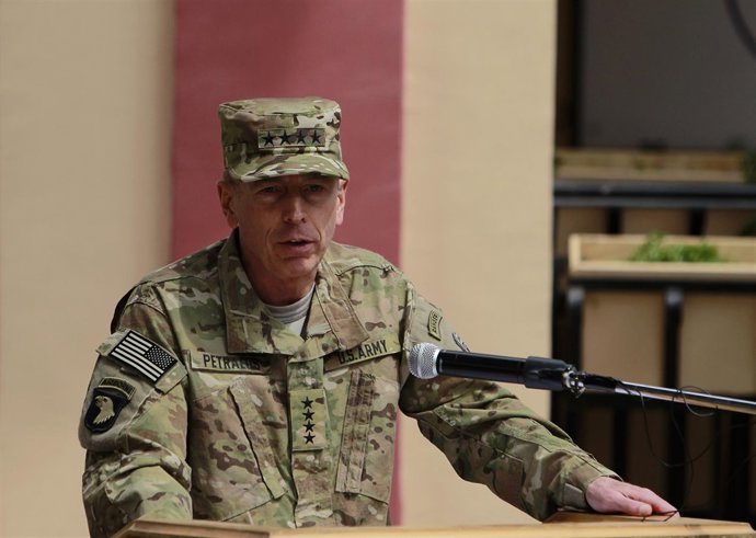 El comandante de la ISAF, el general David Petraeus