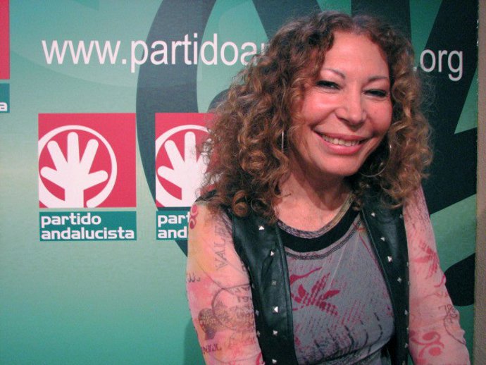 La número 2 de la lista electoral del PA para Sevilla, Pilar Távora