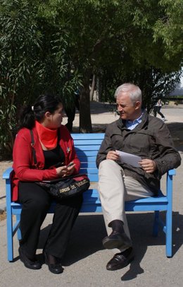Foto Eloy Suarez Politica A Pie De Calle En El Parque Grande