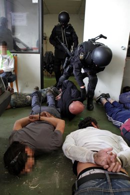 Cuatro personas detenidas